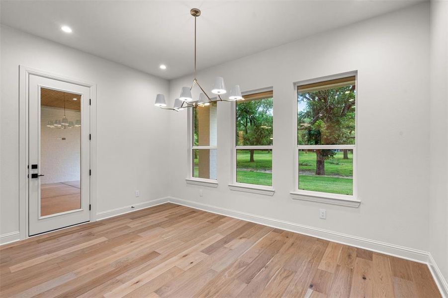 Spacious, unfurnished interior of a new home in Pecan Plantation, Granbury (Image 38). Spacious, unfurnished interior of a new home in Pecan Plantation, Granbury (Image 38).