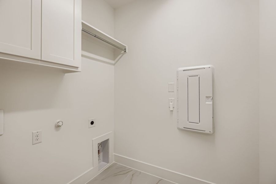 Spacious, unfurnished interior of a new home in Castle Hills Northpointe - Townhomes, Carrollton (Image 25). Spacious, unfurnished interior of a new home in Castle Hills Northpointe - Townhomes, Carrollton (Image 25).