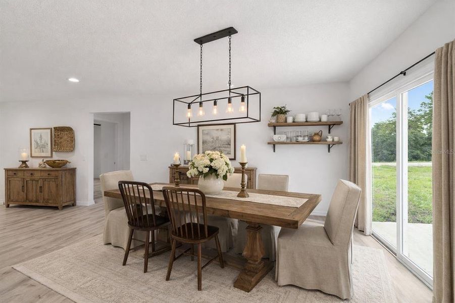 Furnished interior view inside a new home in , Dunnellon (Image 11).