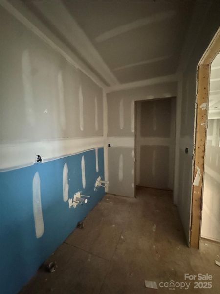 Hallway Full Bathroom Hallway Full Bathroom