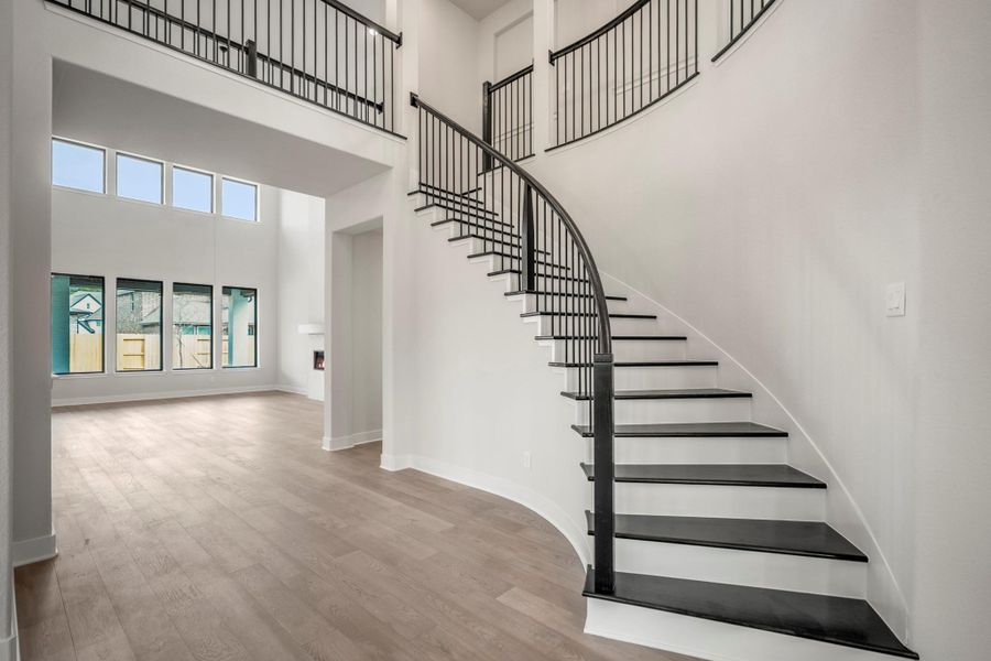 Spacious, unfurnished interior of a new home in Artavia 70′ Lots, Conroe (Image 20).