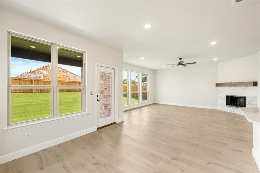 Spacious, unfurnished interior of a new home in Anderson Crossing, Trenton (Image 33).