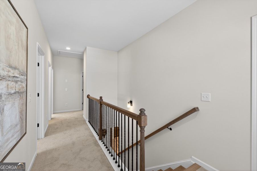 Spacious, unfurnished interior of a new home in Cobblestone Crossing Commons, Warner Robins (Image 17).