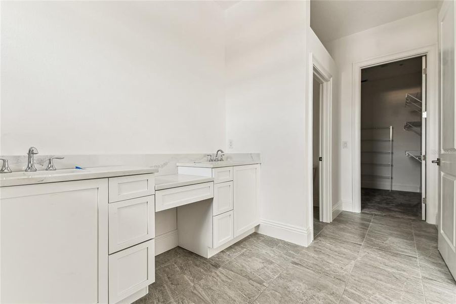 Furnished interior view inside a new home in , Lakewood Ranch (Image 5).