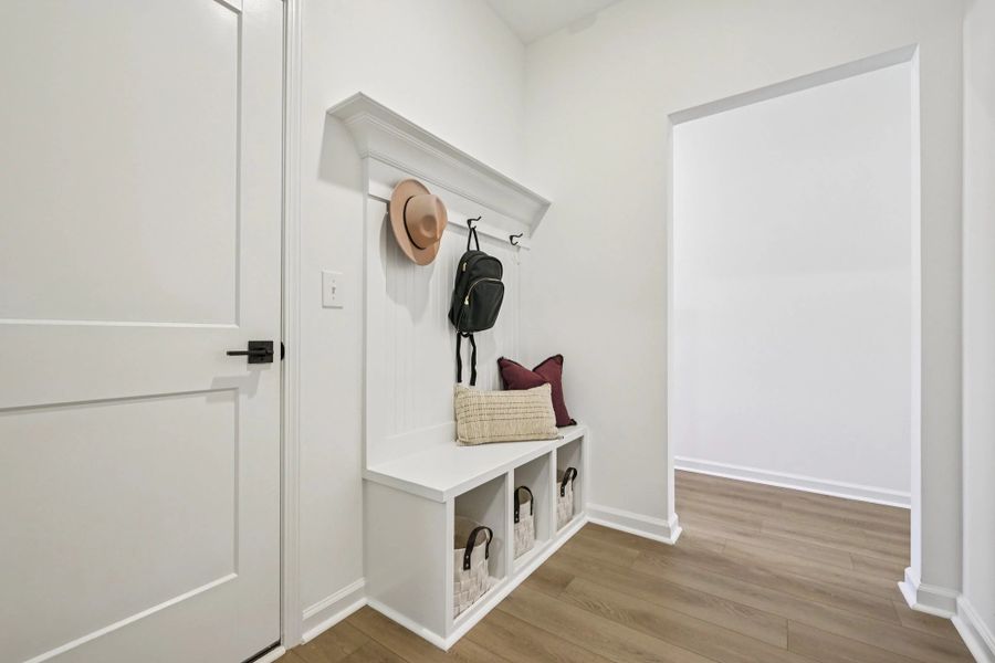 Representative images and renderings are for illustrative purposes. Actual structural options and design finishes of home may vary. Representative images and renderings are for illustrative purposes. Actual structural options and design finishes of home may vary.