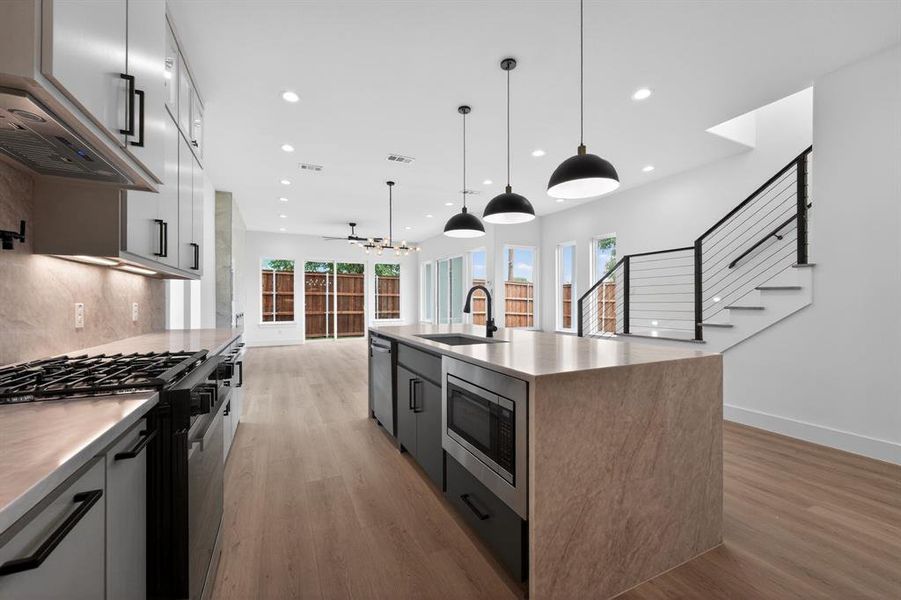 Furnished interior view inside a new home in , Dallas (Image 7).
