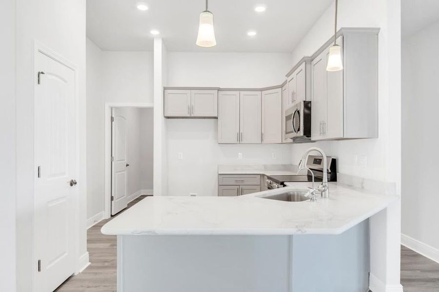 Representative furnished interior of a home built from the Plan 1530 by Adams Homes in Ridgeway Landing, Crestview (Image 5).