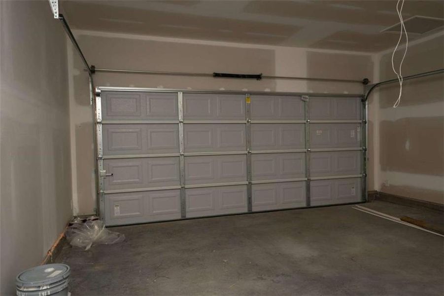 Image 44 of a home in Creekside Landing. Image 44 of a home in Creekside Landing.