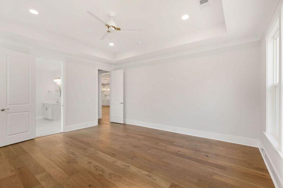 Spacious, unfurnished interior of a new home in Kings River Preserve, Hollywood (Image 35).
