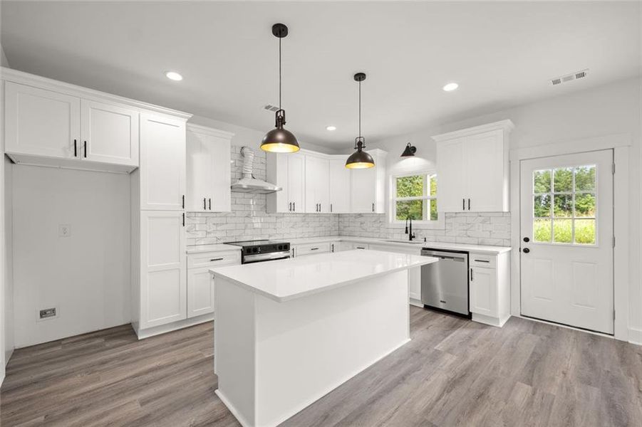 Furnished interior view inside a new home in , Clarkesville (Image 5).