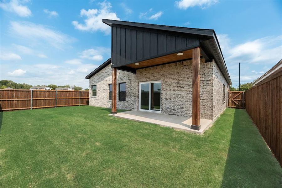 Exterior details and patio area of a home in , Greenville (Image 20).
