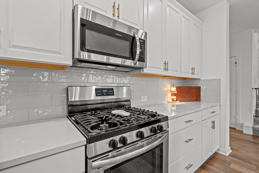 Furnished interior view inside a new home in , Magnolia (Image 10).