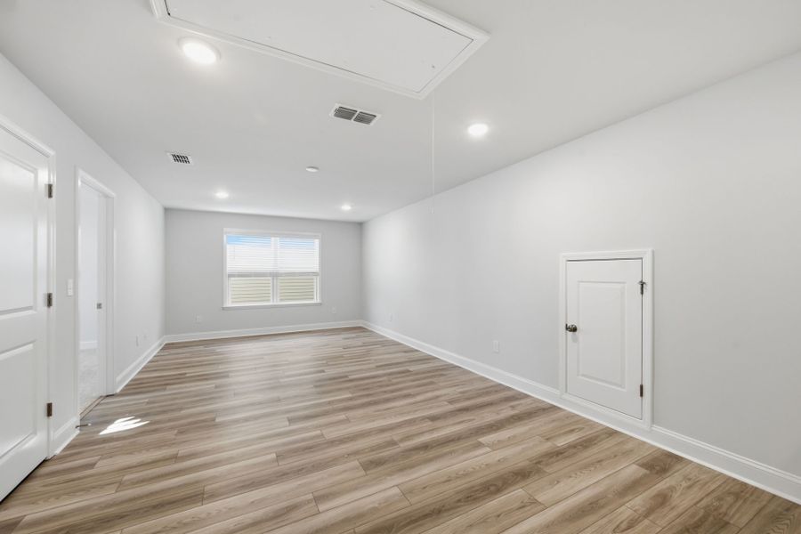 Spacious, unfurnished interior of a new home in Grand Arbor, Blythewood (Image 29).