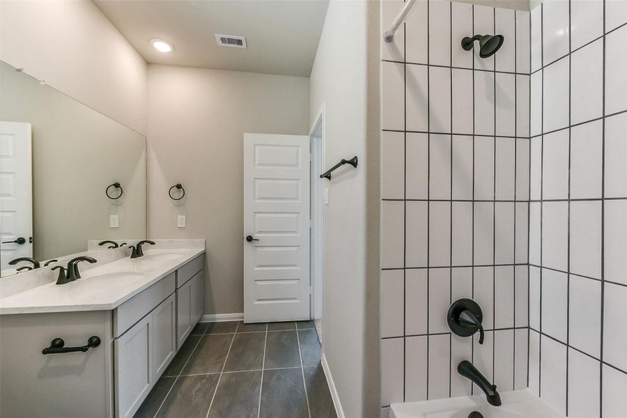 Furnished interior view inside a new home in Colony at Pinehurst, Pinehurst (Image 19).