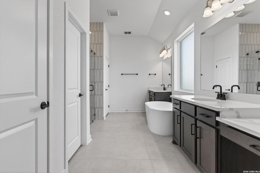 Furnished interior view inside a new home in Saddlebrook Ranch, Schertz (Image 10).