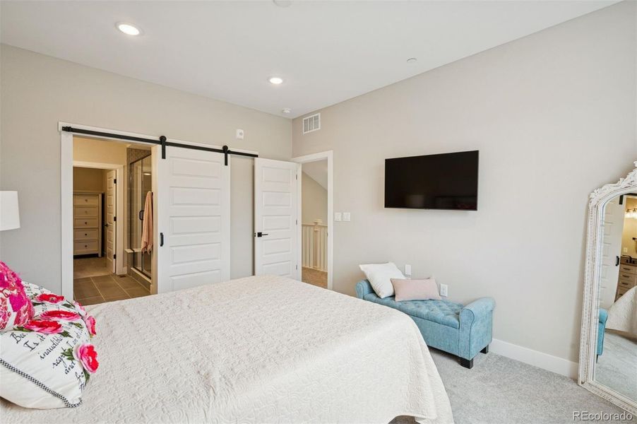 Furnished interior view inside a new home in Chatfield Bluffs, Littleton (Image 10).
