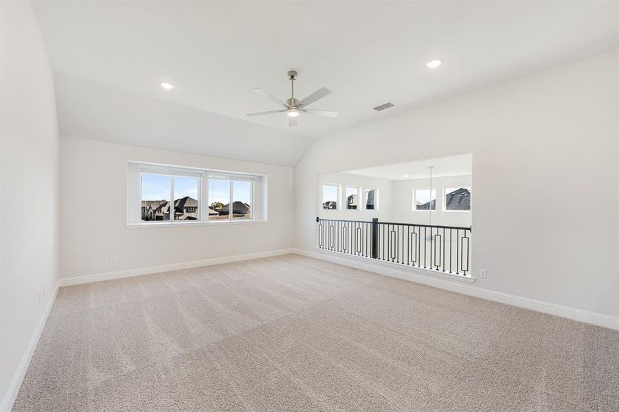 Spacious, unfurnished interior of a new home in Terracina, Rockwall (Image 27). Spacious, unfurnished interior of a new home in Terracina, Rockwall (Image 27).