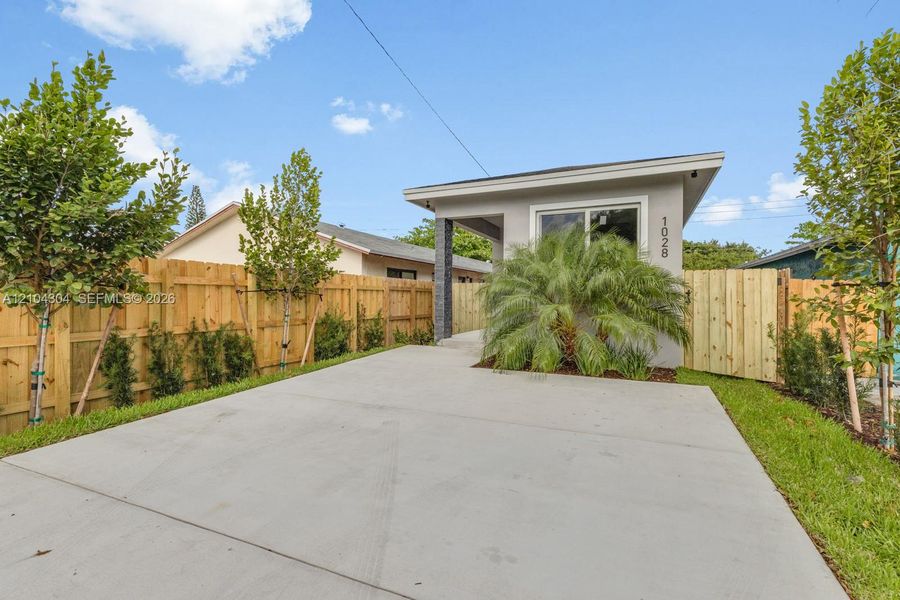 Image 43 of a home in .
