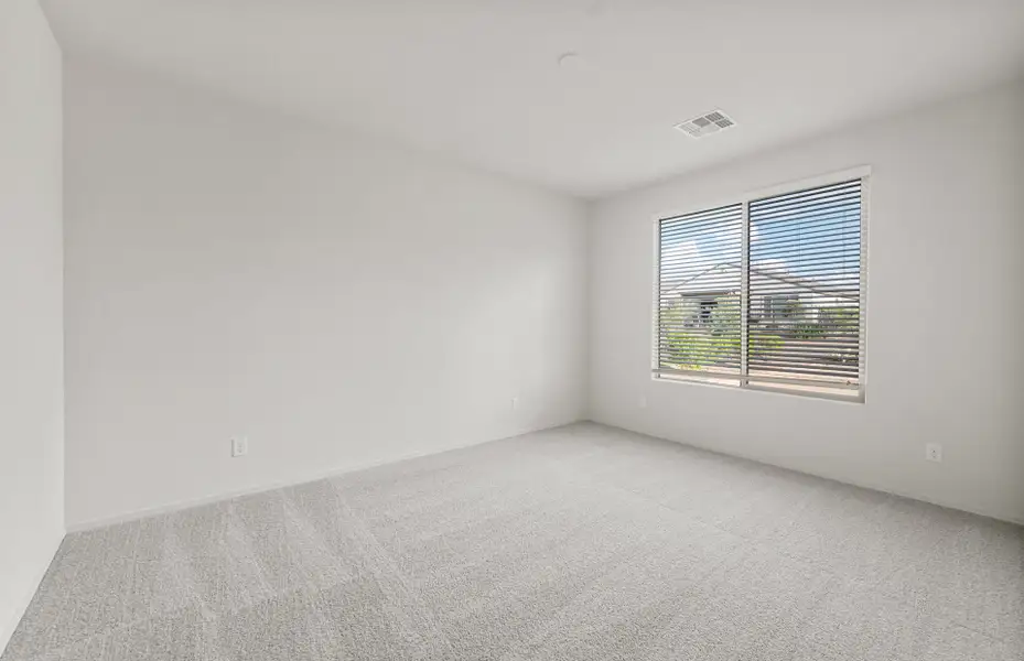 Spacious, unfurnished interior of a new home in Sun City Festival, Buckeye (Image 15).