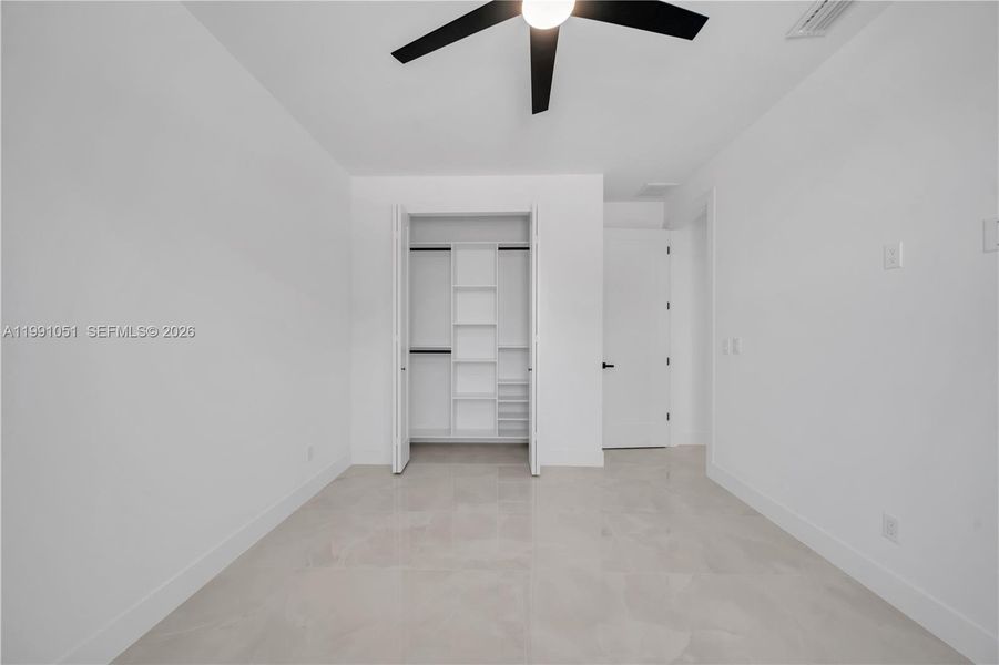 Spacious, unfurnished interior of a new home in , Lehigh Acres (Image 33).