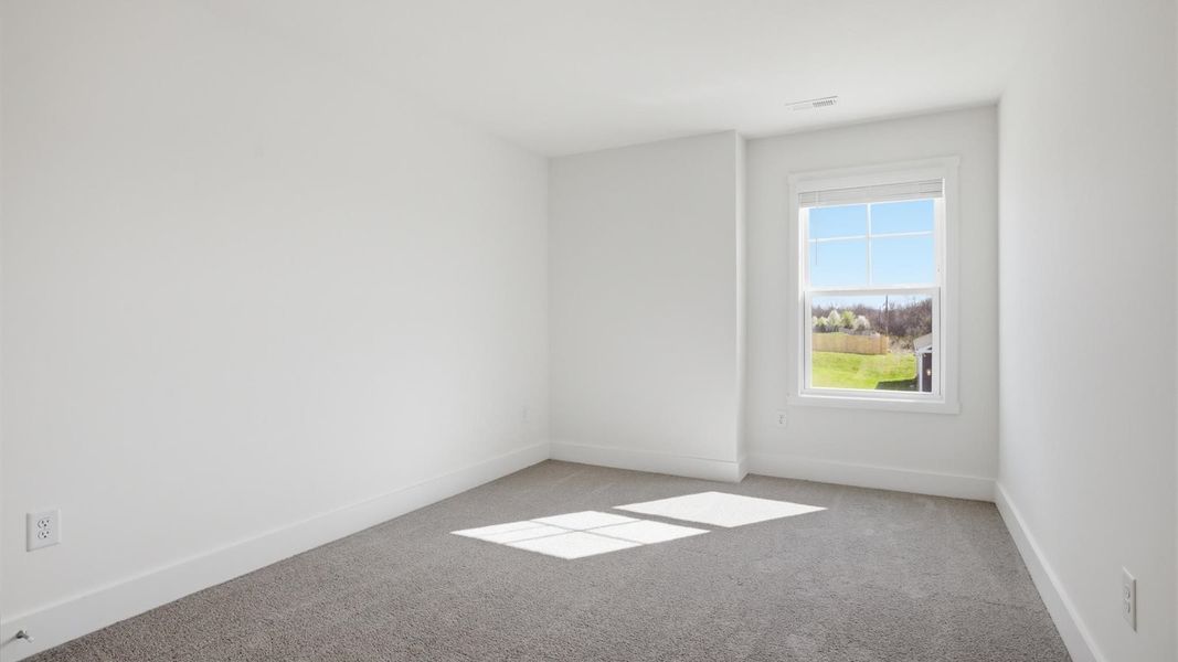 Spacious, unfurnished interior of a new home in Millstone Village, Morristown (Image 23).