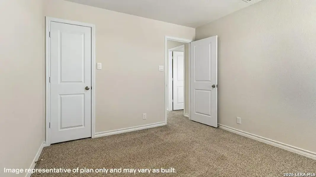 Spacious, unfurnished interior of a new home in Brookstone Creek, San Antonio (Image 18).