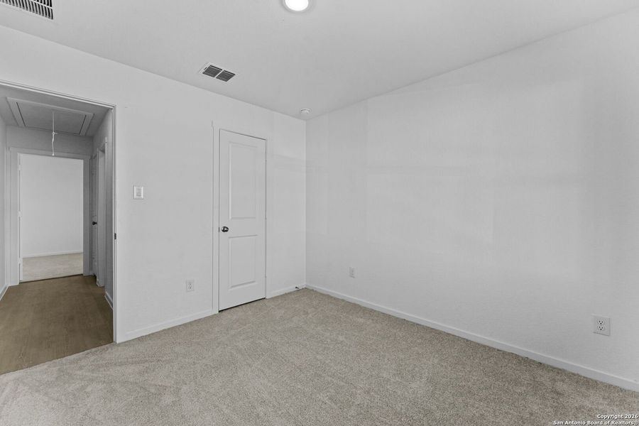 Spacious, unfurnished interior of a new home in Friendship Oaks, Fredericksburg (Image 14). Spacious, unfurnished interior of a new home in Friendship Oaks, Fredericksburg (Image 14).