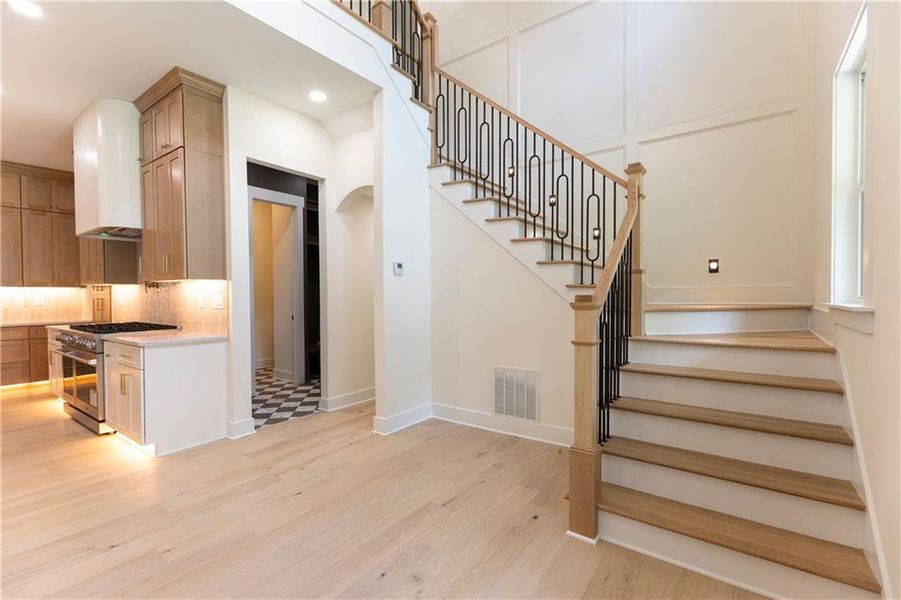 Spacious, unfurnished interior of a new home in , Peachtree Corners (Image 27).