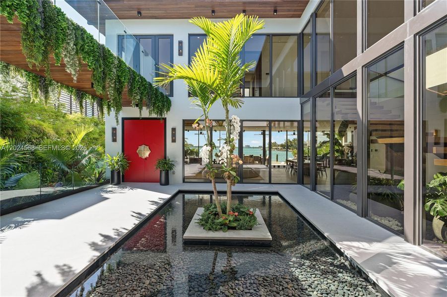 Exterior details and patio area of a home in , Miami Beach (Image 18).
