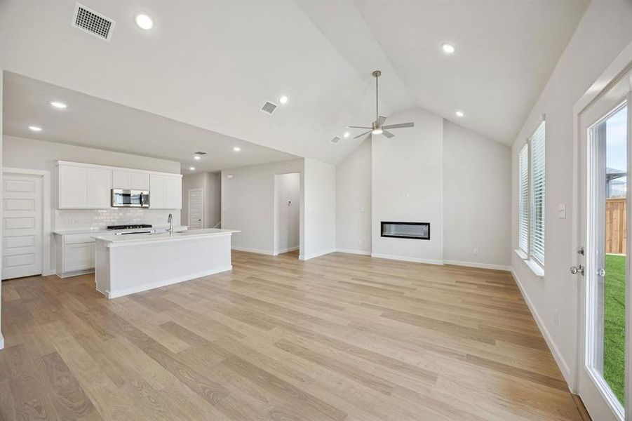 Open Floor Plan in the Masters home plan by Trophy Signature Homes – REPRESENTATIVE PHOTO Open Floor Plan in the Masters home plan by Trophy Signature Homes – REPRESENTATIVE PHOTO