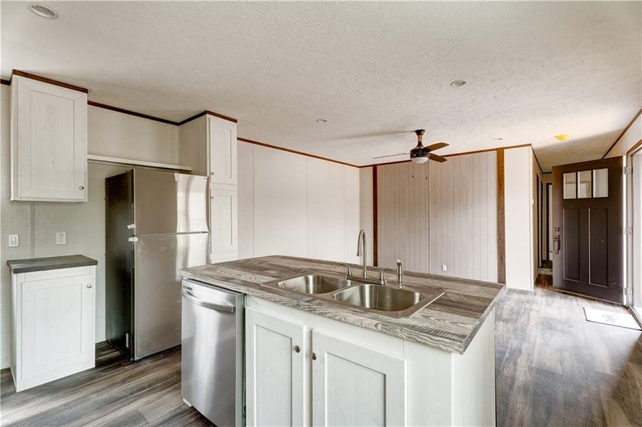 Image 25 of a home in .