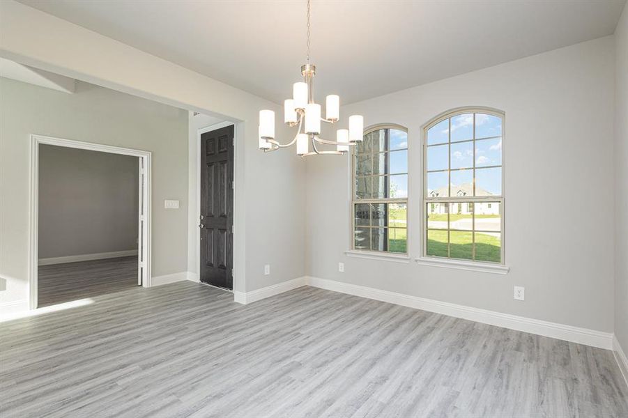 Spacious, unfurnished interior of a new home in , Waxahachie (Image 14).