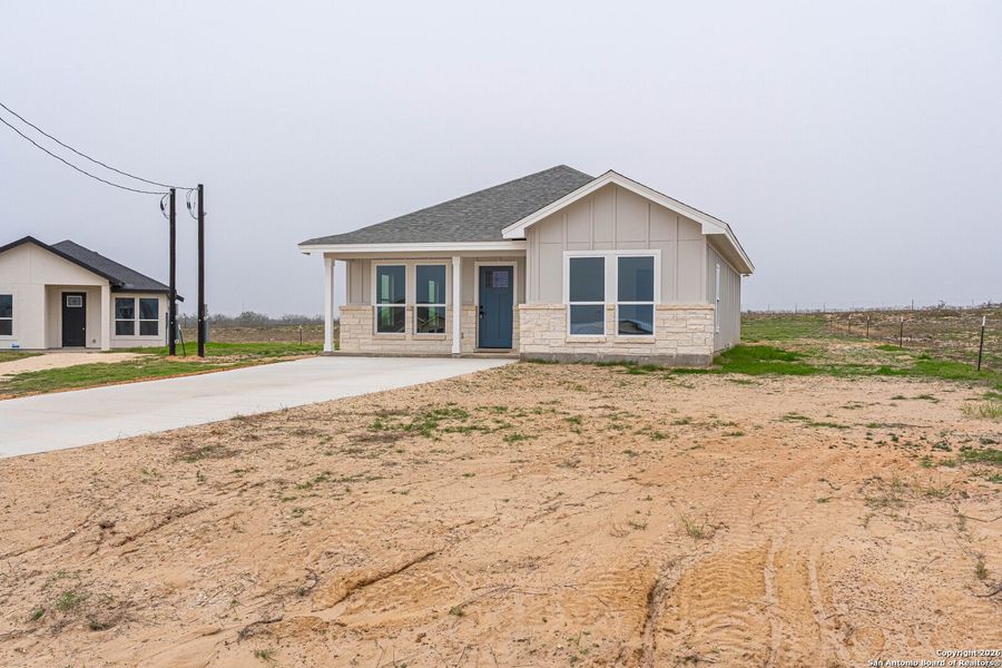 Image 37 of a home in .