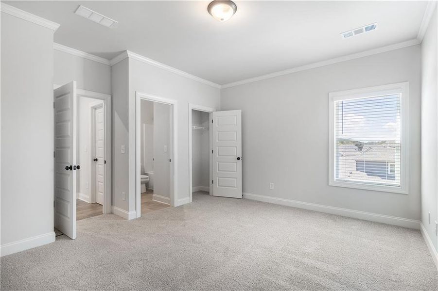 Spacious, unfurnished interior of a new home in Calgary Downs, Winder (Image 15).