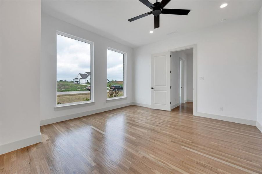 Spacious, unfurnished interior of a new home in , Midlothian (Image 24).