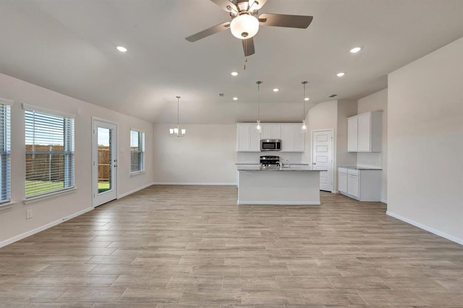 Spacious, unfurnished interior of a new home in Verandah, Royse City (Image 38).