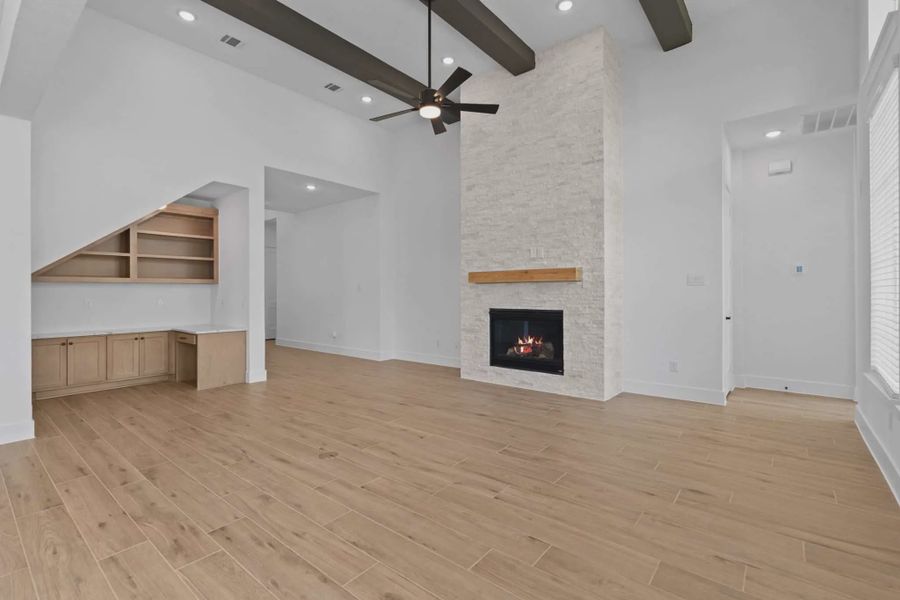 Representative unfurnished interior of a home built from the Rivercrest by Chesmar Homes in Riceland, Marion (Image 25).
