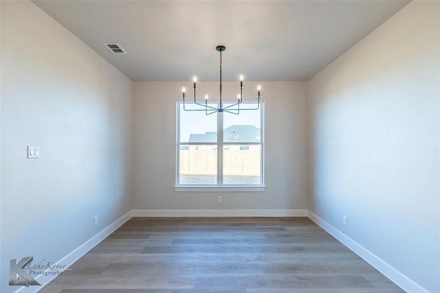 Spacious, unfurnished interior of a new home in , Abilene (Image 17).