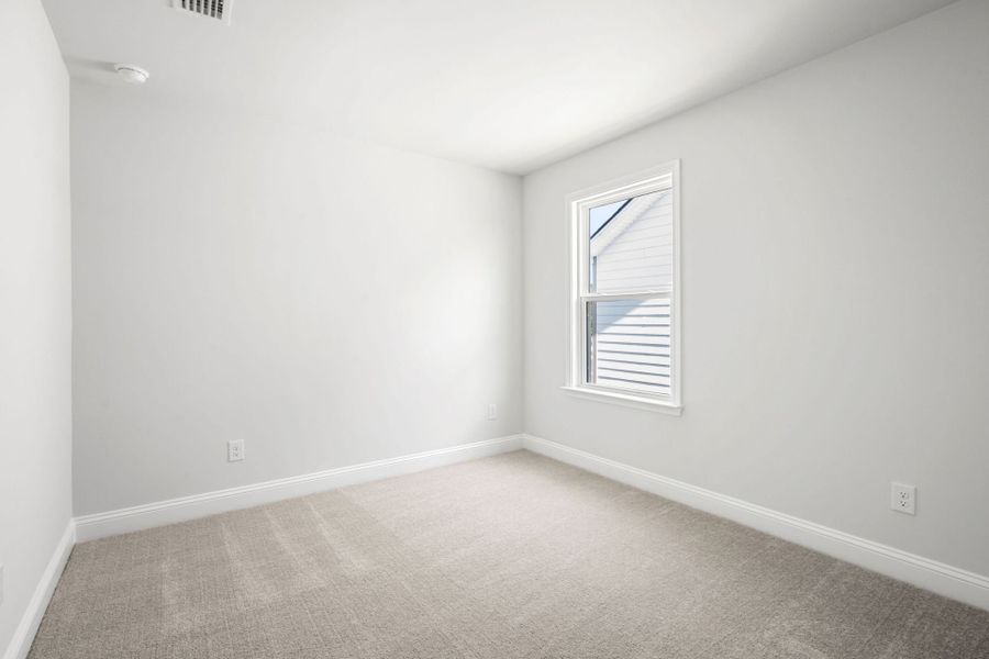 Spacious, unfurnished interior of a new home in Heartwood, Richmond Hill (Image 31).