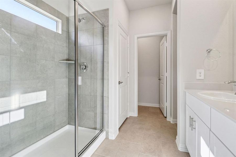 Photo is not of the actual home, but is an inspirational photo of builder’s model home and may depict options, furnishings, and/or decorator features that are not included.