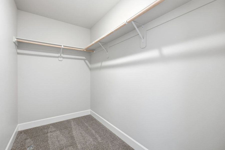 Representative unfurnished interior of a home built from the Laurel by MonteVista Homes in IronHorse, Prineville (Image 30).