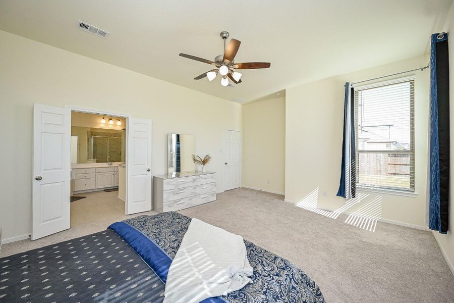 Furnished interior view inside a new home in StoneCreek Estates, Richmond (Image 32).