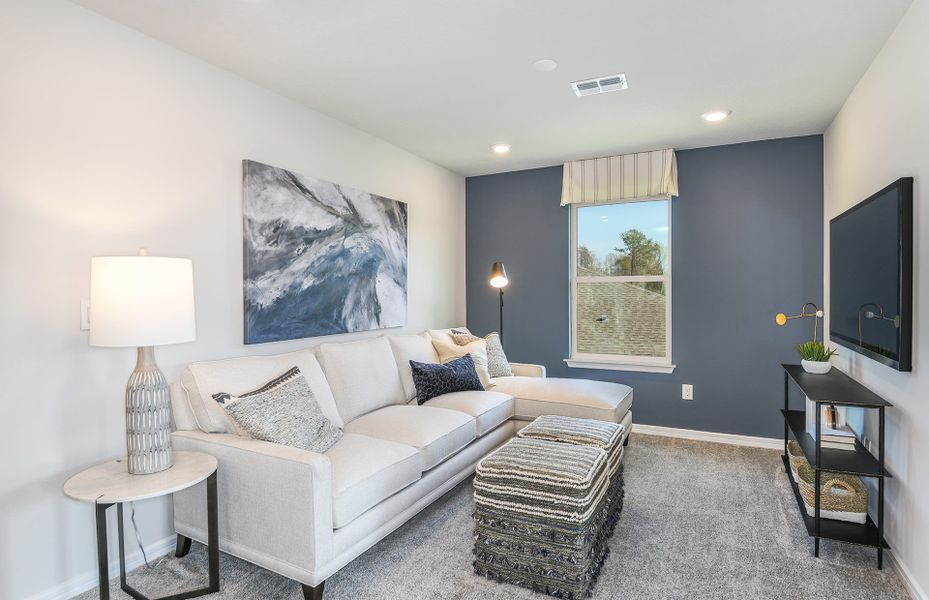 Furnished interior view inside a new home in Silverlake, Lake Alfred (Image 8).