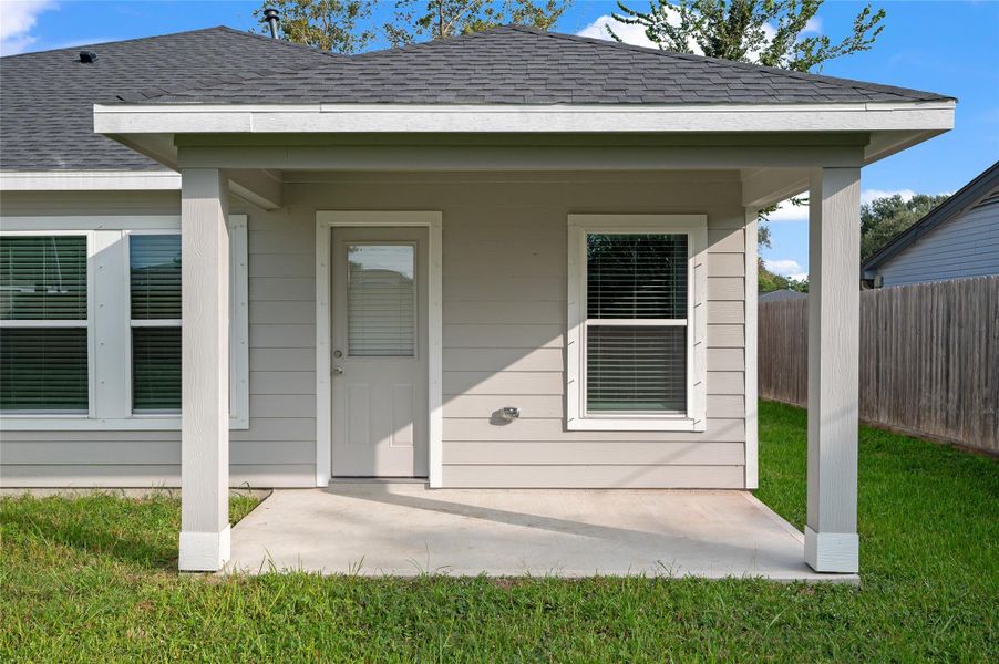 Exterior details and patio area of a home in , Texas City (Image 14). Exterior details and patio area of a home in , Texas City (Image 14).