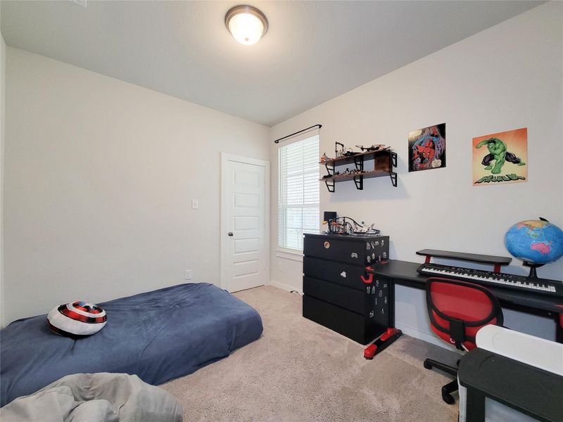 Furnished interior view inside a new home in Westridge Cove 40′, Conroe (Image 11).