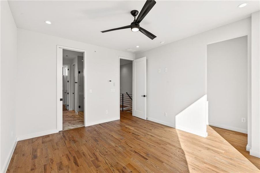 Spacious, unfurnished interior of a new home in , Atlanta (Image 16).