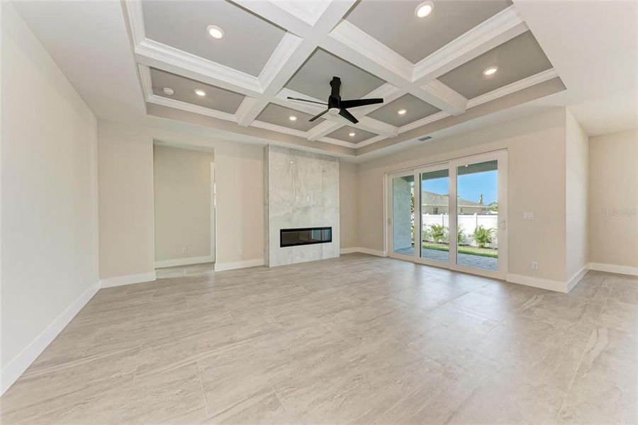 Spacious, unfurnished interior of a new home in , Venice (Image 24).