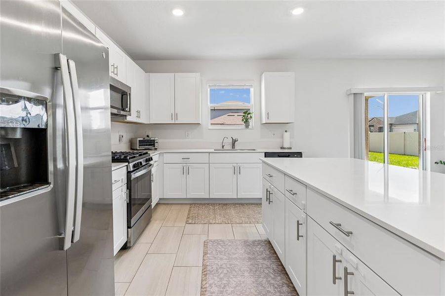 Furnished interior view inside a new home in , Land O' Lakes (Image 48).