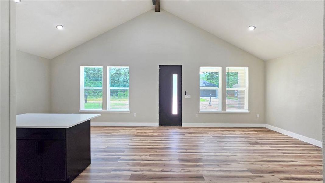Spacious, unfurnished interior of a new home in , Mabank (Image 13). Spacious, unfurnished interior of a new home in , Mabank (Image 13).