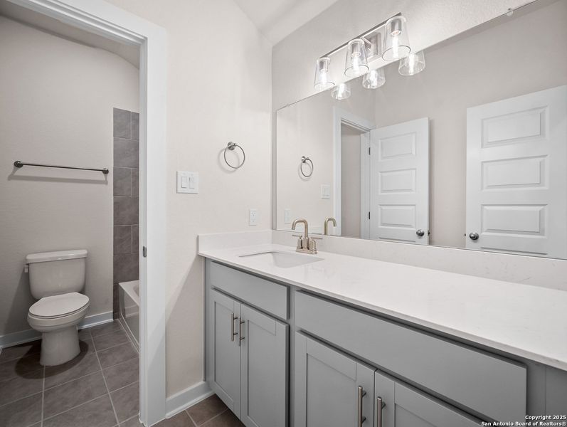 Furnished interior view inside a new home in Comanche Ridge, San Antonio (Image 6). Furnished interior view inside a new home in Comanche Ridge, San Antonio (Image 6).